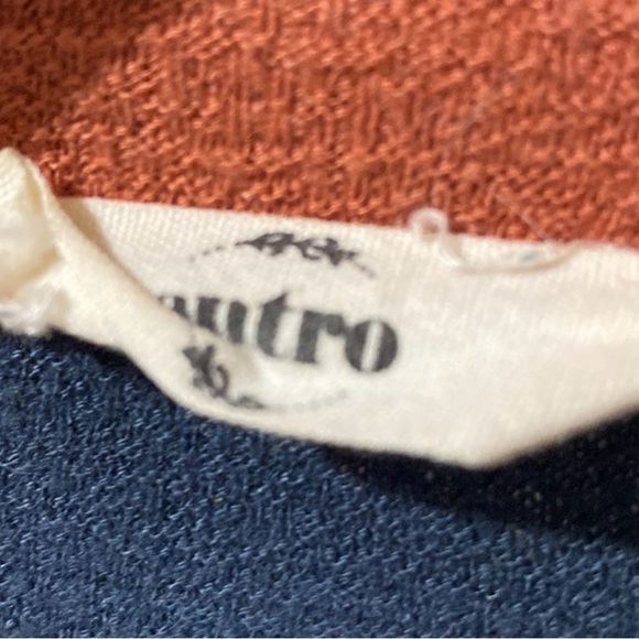 Color Block Top by Entro - Picture 2 of 4